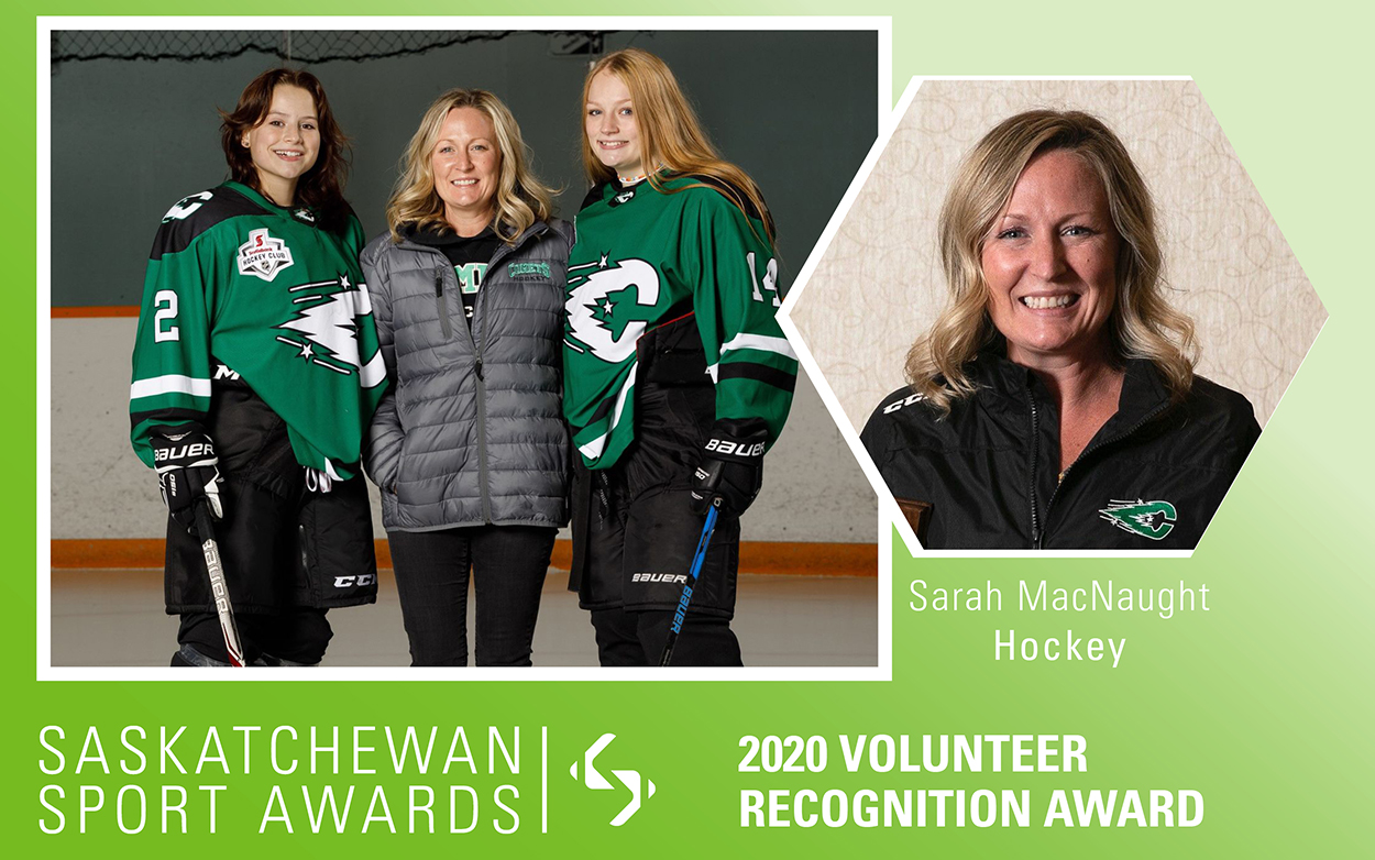 Women’s hockey team manager, Sarah MacNaught, honoured with Volunteer Recognition Award